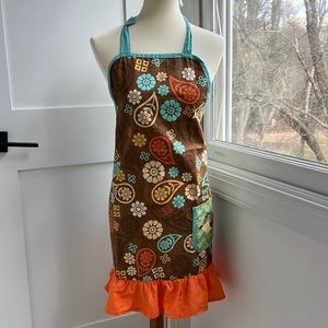 Floral Adult Apron with Ruffle Trim
